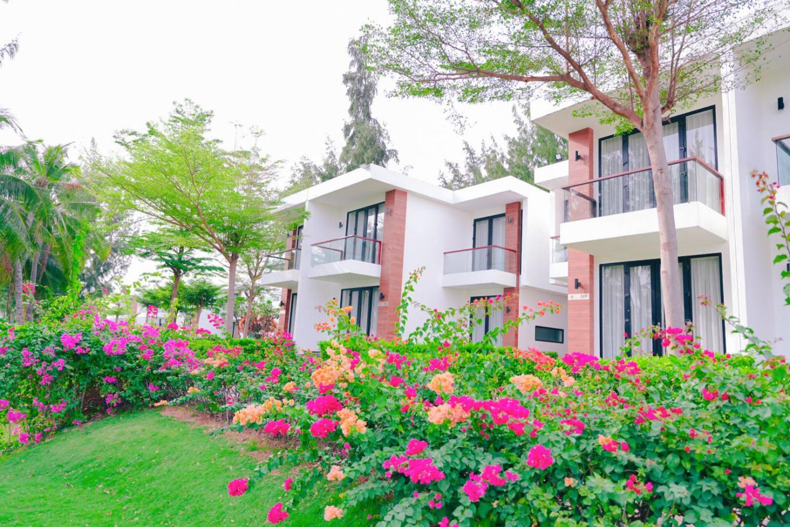 Biet Thu Mat Tien Bien Saint Simeon Resort Vung Tau Exteriör bild