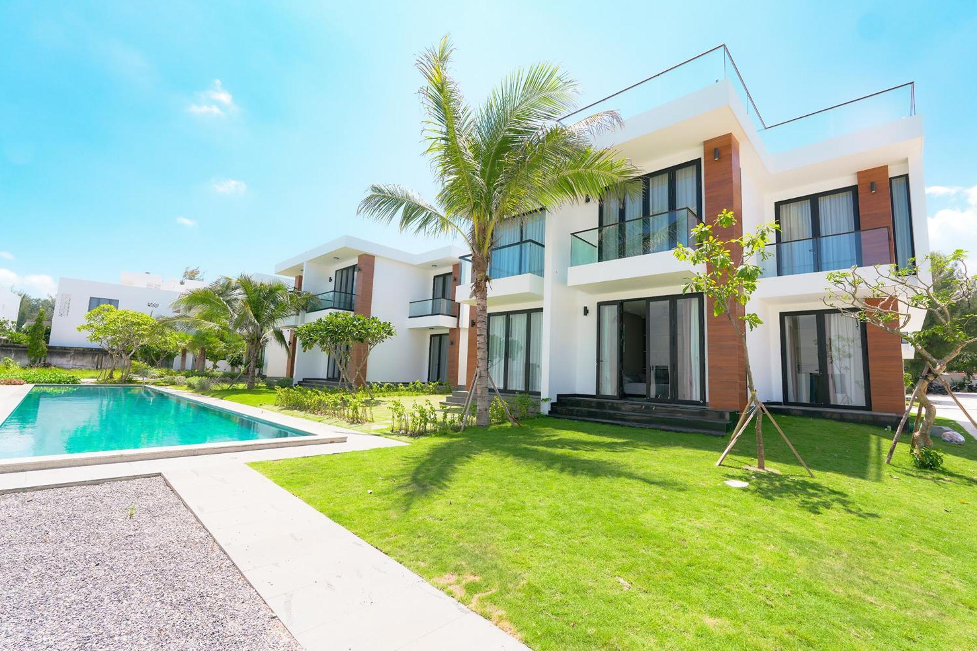 Biet Thu Mat Tien Bien Saint Simeon Resort Vung Tau Exteriör bild